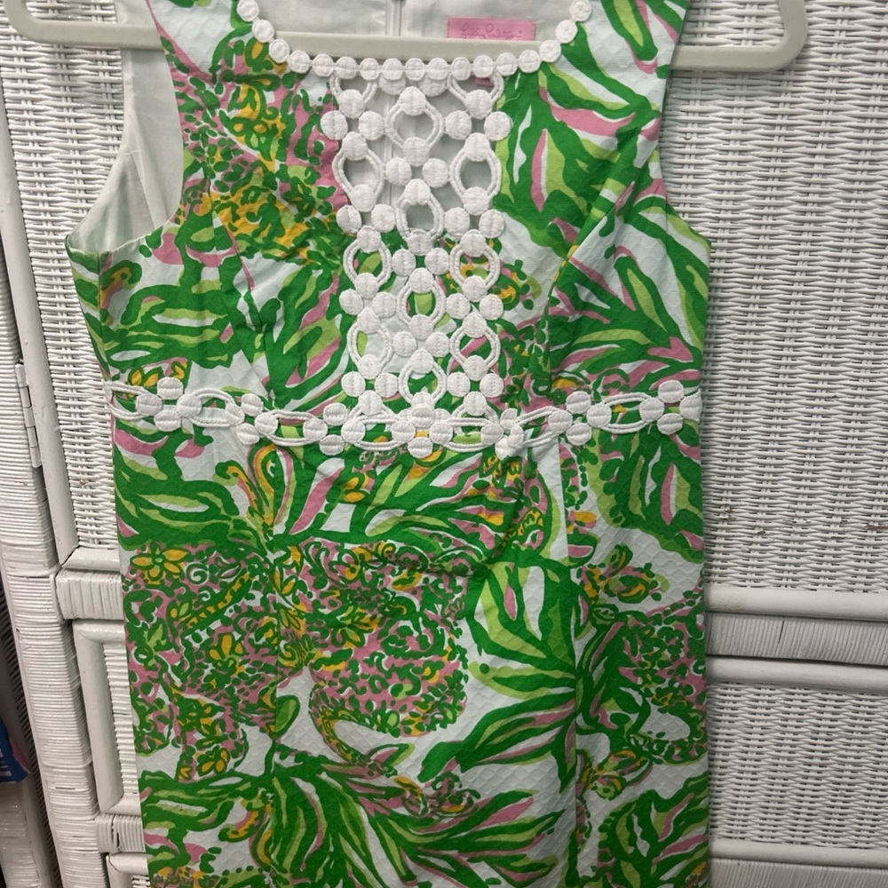 Lilly Pulitzer shift dress size 6